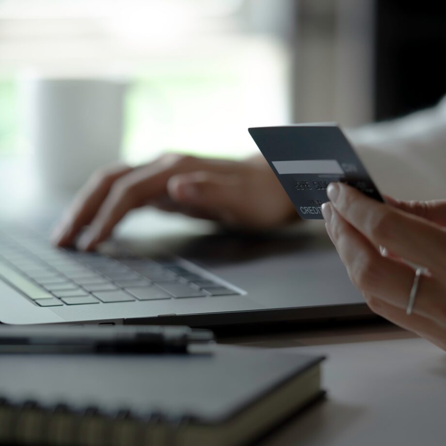 Credit card, Online shopping